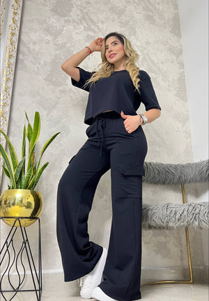 Conjunto blusón bota campana cargo